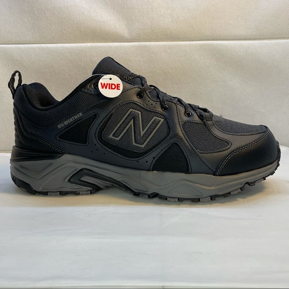 Men's New Balance, MT481v3 Trail Running Sneakers | Peltz Shoes